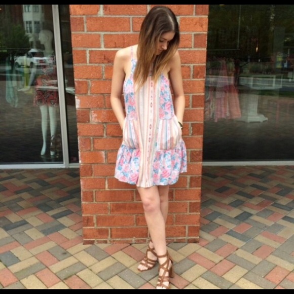 BCBG MAX AZRIA Dress - Picture 3 of 5